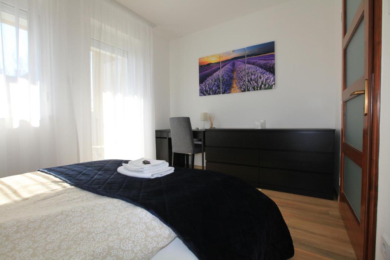 Paskal-Lux Apartments With Free Parking And Ac Budapest Exterior photo