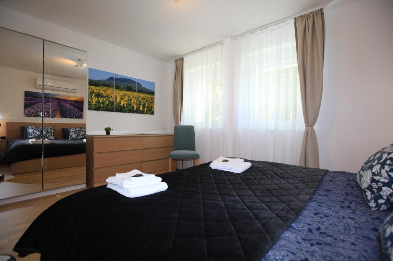 Paskal-Lux Apartments With Free Parking And Ac Budapest Exterior photo