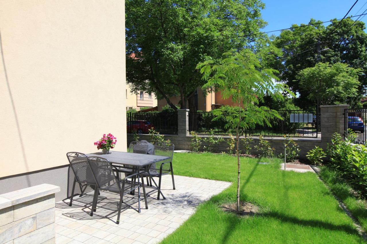 Paskal-Lux Apartments With Free Parking And Ac Budapest Exterior photo