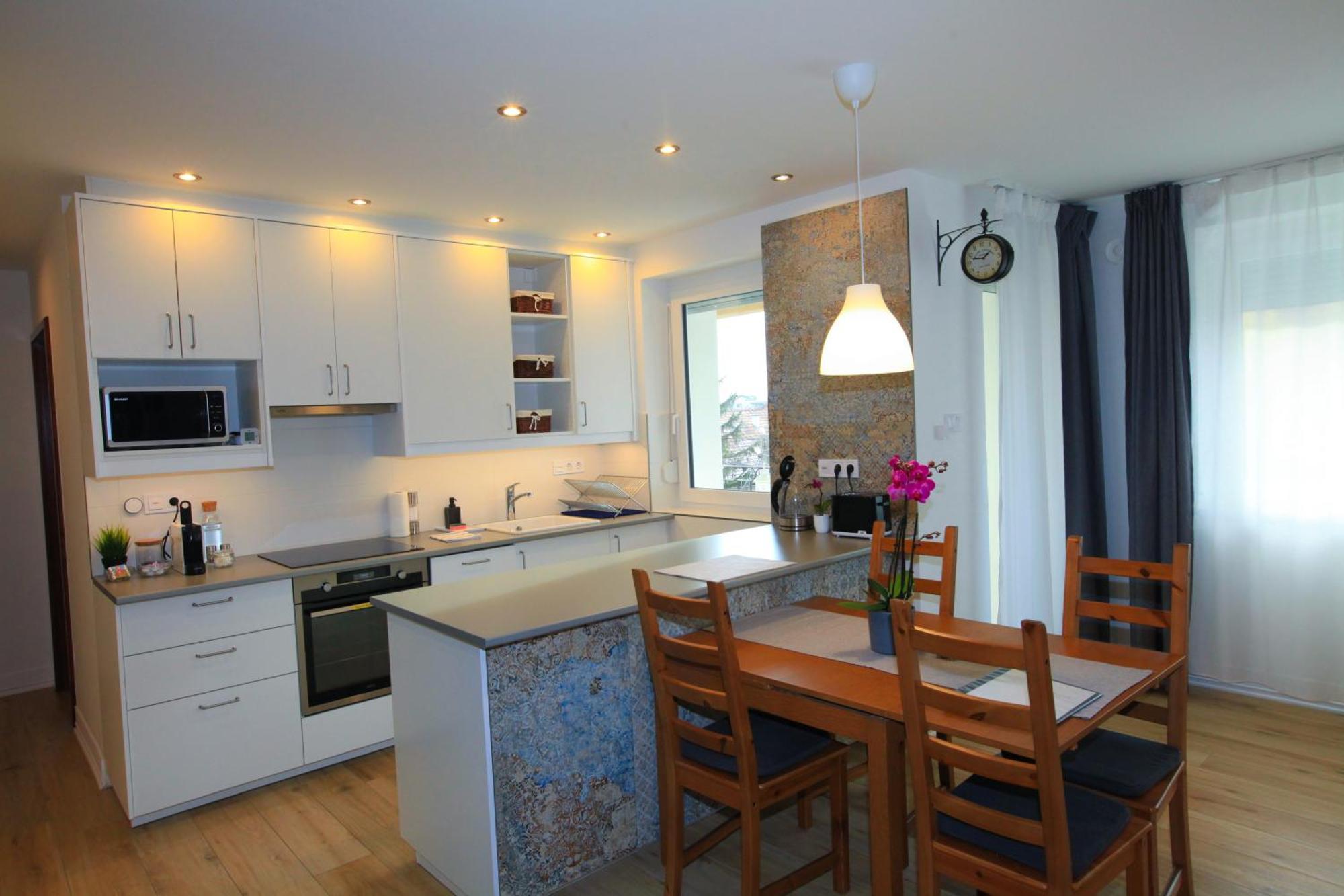 Paskal-Lux Apartments With Free Parking And Ac Budapest Exterior photo